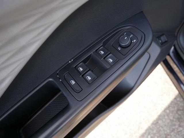 Photo of 2022 Deep Black Volkswagen Taos