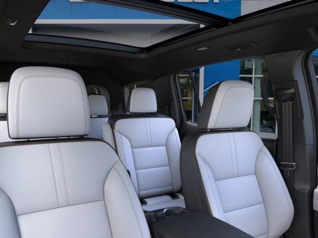 Photo of 2025 Sterling Gray Metallic Chevrolet Traverse