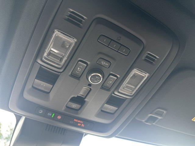 Photo of 2023 Black Chevrolet Suburban