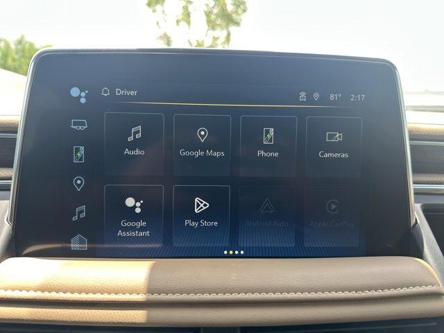 Photo of 2023 Black Chevrolet Suburban
