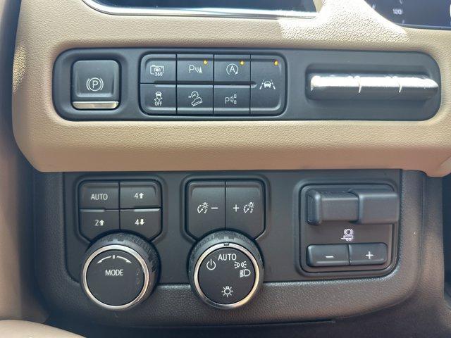 Photo of 2023 Black Chevrolet Suburban