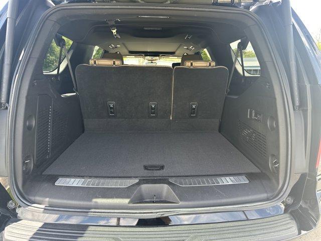Photo of 2023 Black Chevrolet Suburban