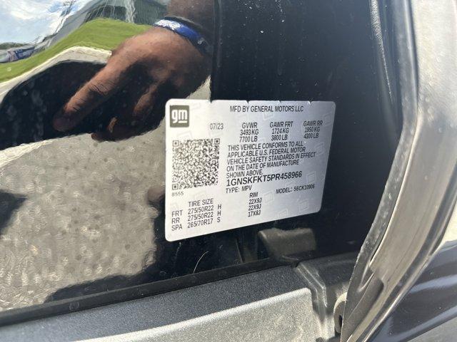 Photo of 2023 Black Chevrolet Suburban