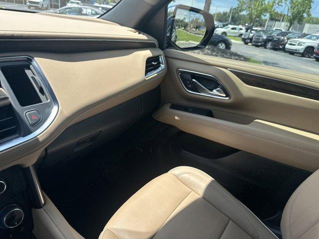 Photo of 2023 Black Chevrolet Suburban