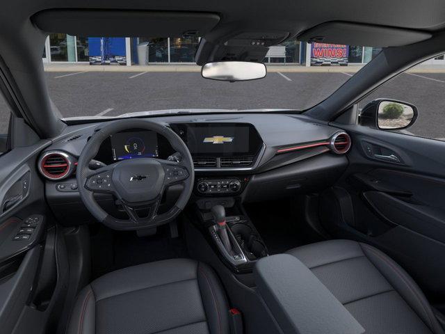 Photo of 2025 Summit White Chevrolet Trax