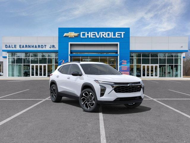 Photo of 2025 Summit White Chevrolet Trax