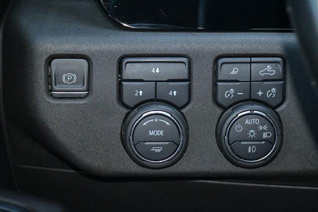 Photo of 2024 Iridescent Pearl Tricoat Chevrolet Silverado 3500