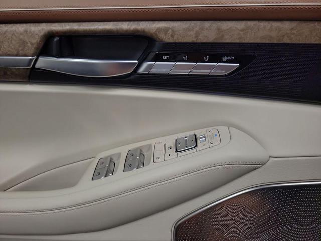 Photo of 2021 Uyuni White Genesis G90
