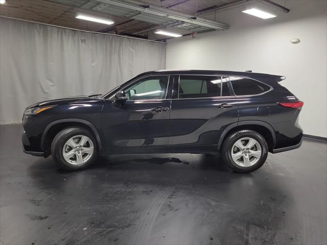 Photo of 2020 Midnight Black Metallic Toyota Highlander