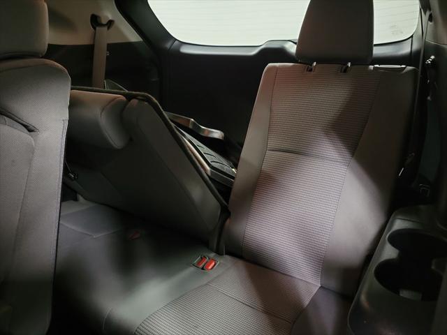 Photo of 2020 Midnight Black Metallic Toyota Highlander