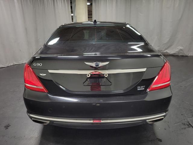 Photo of 2019 Victoria Black Genesis G90