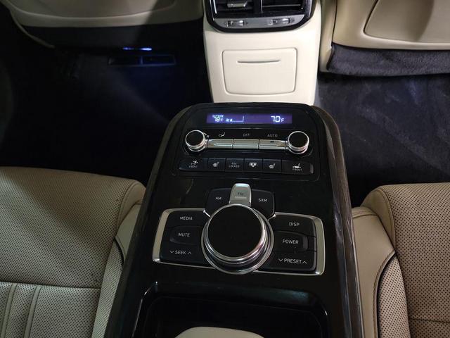 Photo of 2019 Victoria Black Genesis G90