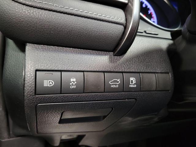Photo of 2020 Midnight Black Metallic Toyota Camry