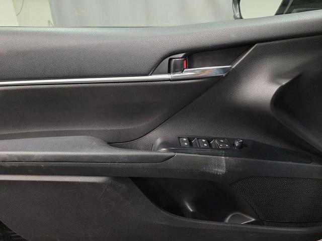 Photo of 2020 Midnight Black Metallic Toyota Camry