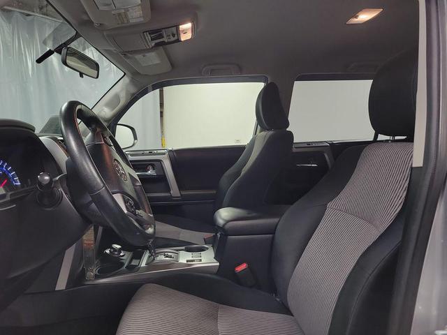 Photo of 2016 Classic Silver Metallic Toyota 4Runner