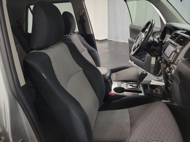Photo of 2016 Classic Silver Metallic Toyota 4Runner