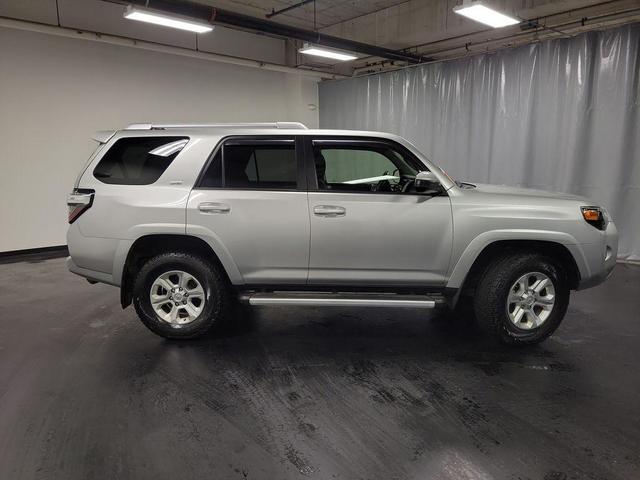Photo of 2016 Classic Silver Metallic Toyota 4Runner