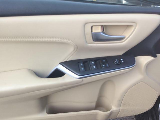Photo of 2015 Predawn Gray Mica Toyota Camry