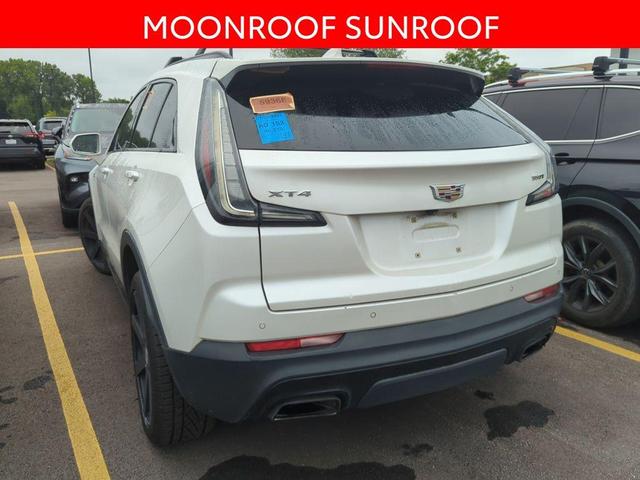 Photo of 2020 Crystal White Tricoat Cadillac XT4