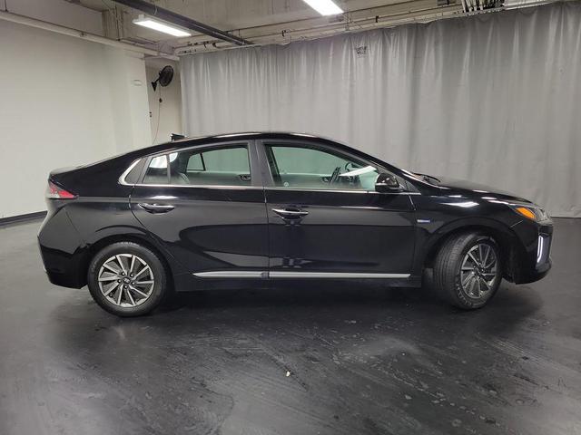 Photo of 2020 Black Noir Pearl Hyundai IONIQ EV