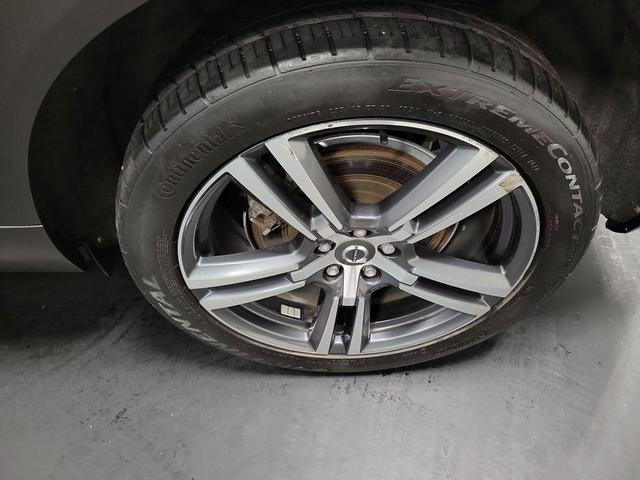Photo of 2019 Pine Gray Metallic Volvo XC60