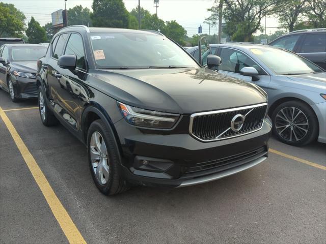 2022 Volvo XC40