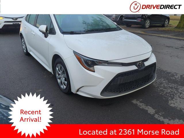 Photo of 2022 White Toyota Corolla