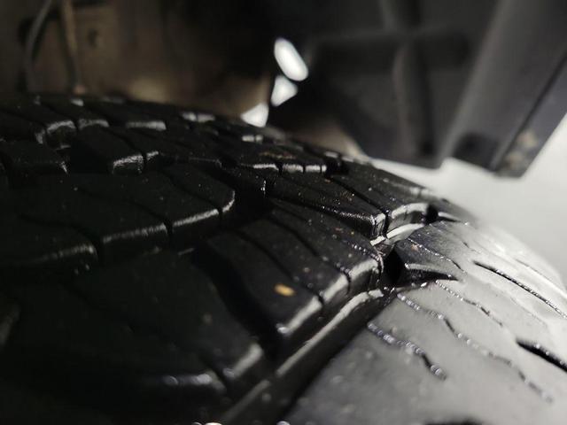 Photo of 2020 Black Clearcoat Jeep Gladiator