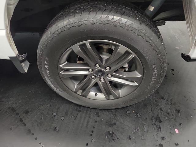 Photo of 2021 Oxford White Ford F-150