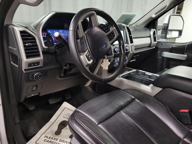Photo of 2020 Oxford White Ford F-250