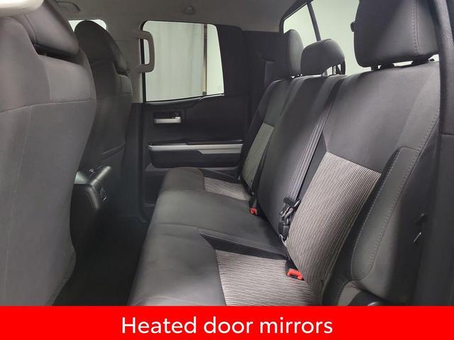 Photo of 2016 Super White Toyota Tundra