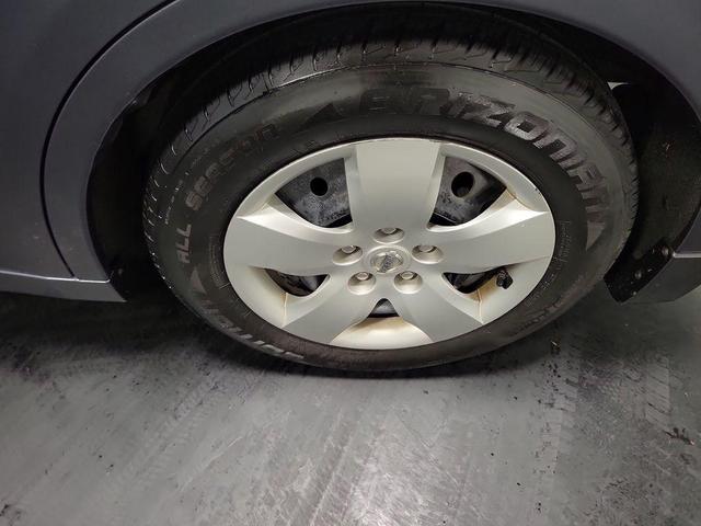 Photo of 2008 Dark Slate Metallic Nissan Altima