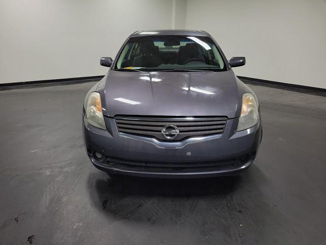 Photo of 2008 Dark Slate Metallic Nissan Altima