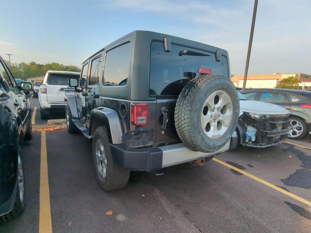 Photo of 2014 Granite Crystal Metallic Clearcoat Jeep Wrangler Unlimited