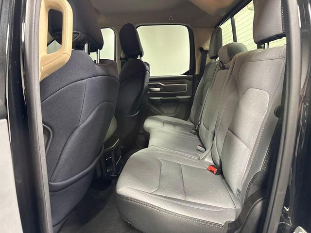 Photo of 2020 Diamond Black Crystal Pearlcoat RAM 1500
