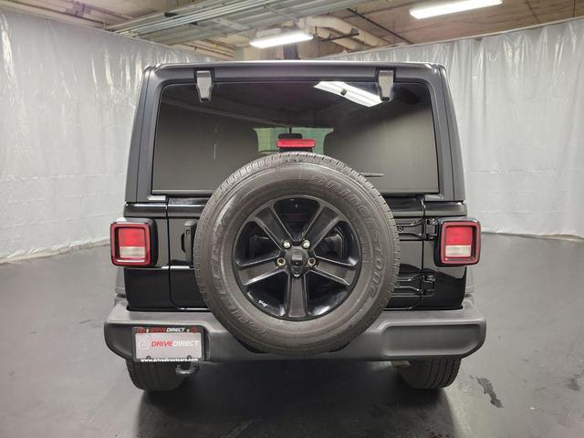Photo of 2022 Black Clearcoat Jeep Wrangler Unlimited