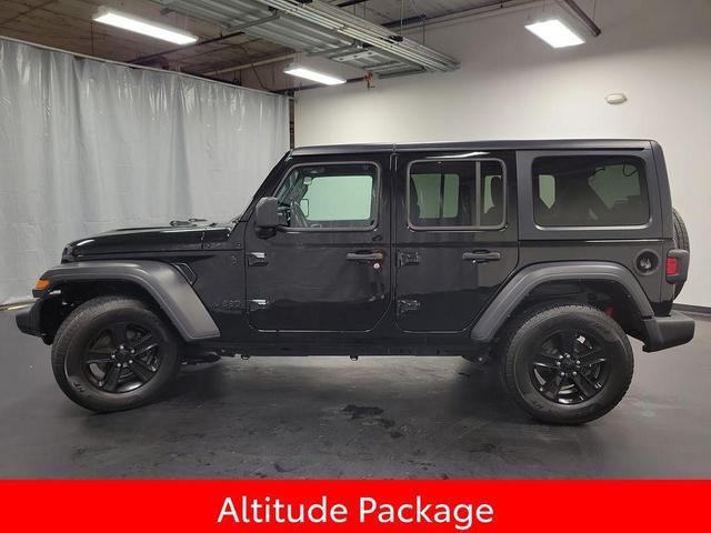Photo of 2022 Black Clearcoat Jeep Wrangler Unlimited