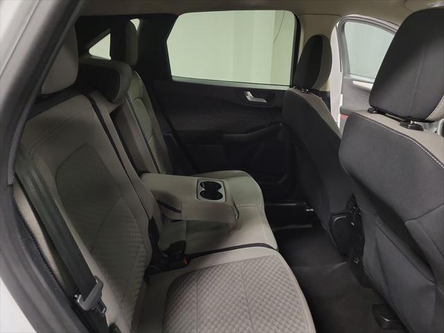 Photo of 2020 Oxford White Ford Escape