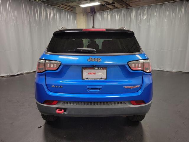 Photo of 2020 Laser Blue Pearlcoat Jeep Compass