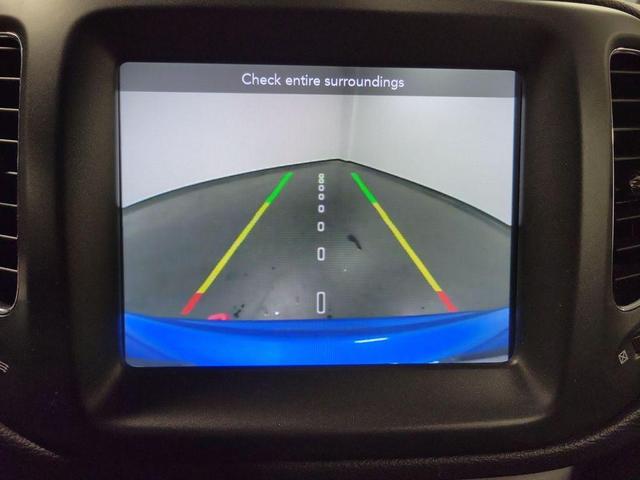 Photo of 2020 Laser Blue Pearlcoat Jeep Compass