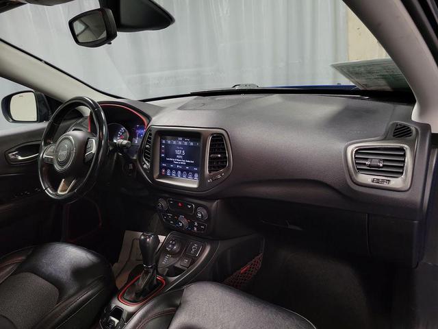 Photo of 2020 Laser Blue Pearlcoat Jeep Compass