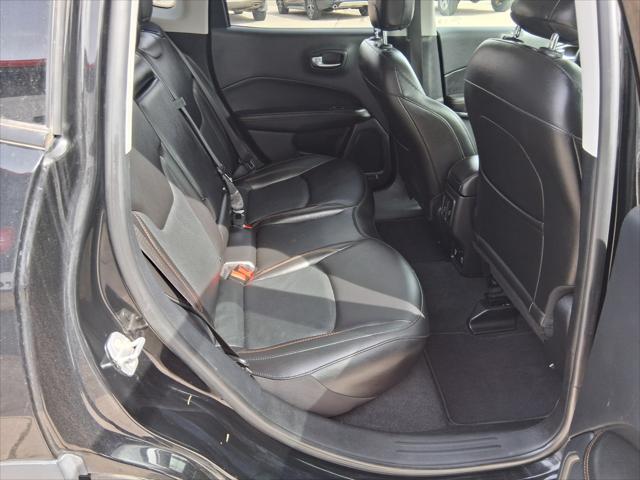 Photo of 2021 Diamond Black Crystal Pearlcoat Jeep Compass