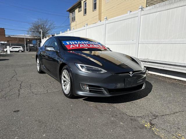 Photo of 2016 SILVER Tesla Model S
