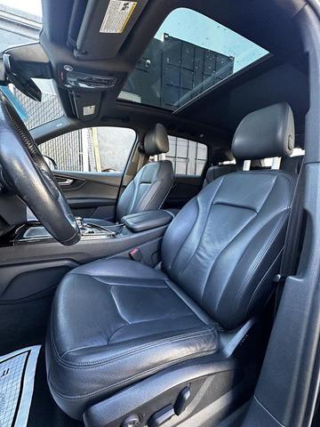 Photo of 2017 BLACK Audi Q7