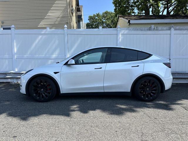 Photo of 2021 Pearl White Multi-Coat Tesla Model Y