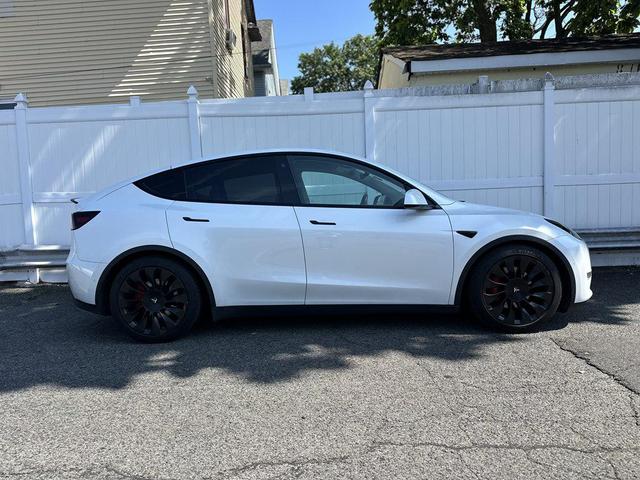 Photo of 2021 Pearl White Multi-Coat Tesla Model Y