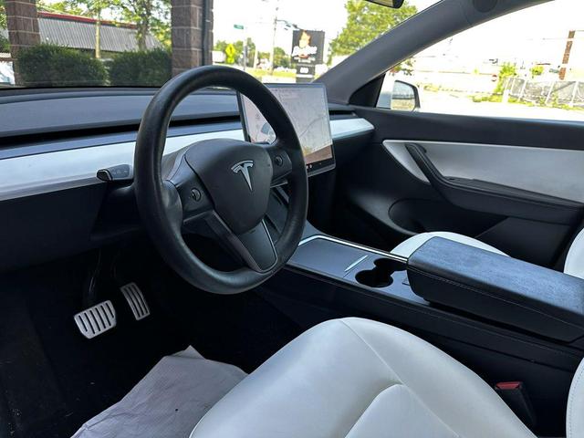 Photo of 2021 Pearl White Multi-Coat Tesla Model Y