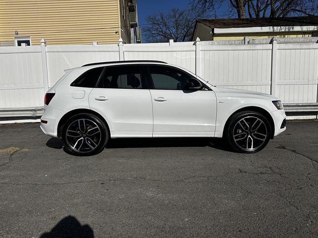 Photo of 2016 WHITE Audi Q5