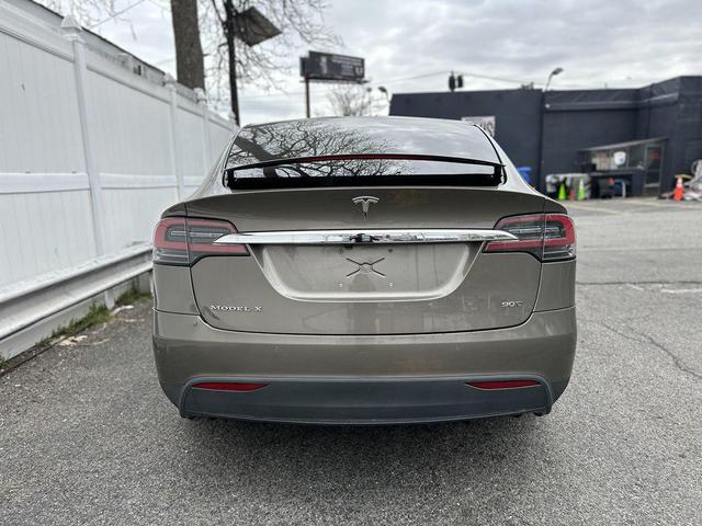 Photo of 2016 BROWN Tesla Model X