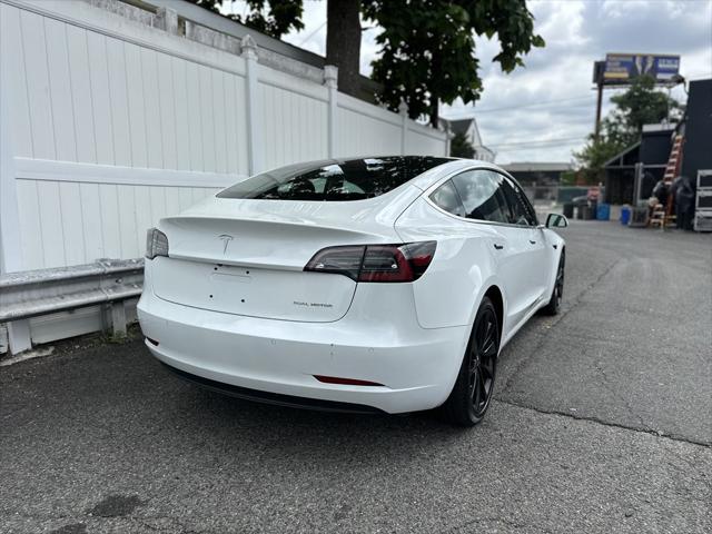 Photo of 2018 Pearl White Multi-Coat Tesla Model 3